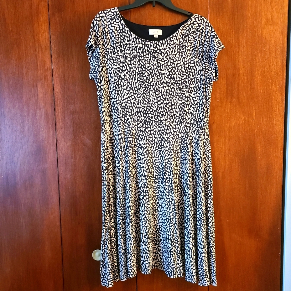Loft swing dress 👗